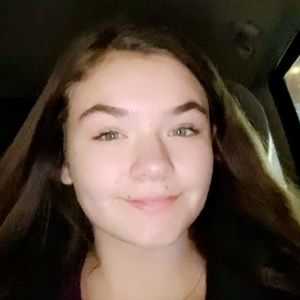 Meet your Posher, Nora